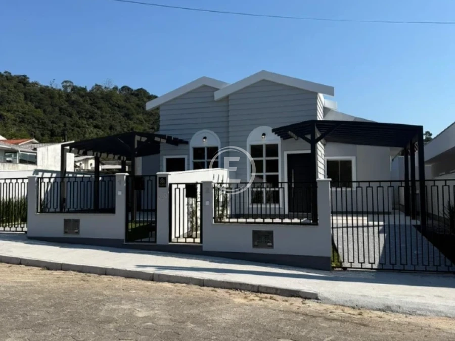 Casa Geminada em Fundos, Biguaçu. 3 quartos, 81m². Imagem 1 de 12