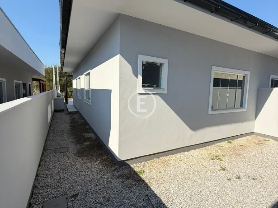 Casa Geminada em Fundos, Biguaçu. 3 quartos, 81m². Imagem 9 de 12