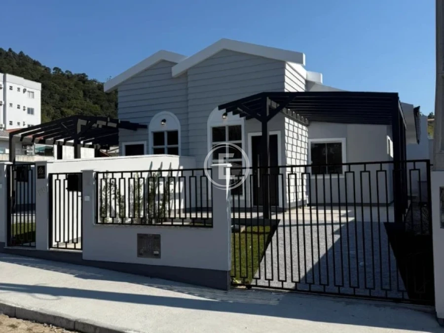 Casa Geminada em Fundos, Biguaçu. 3 quartos, 81m². Imagem 2 de 12