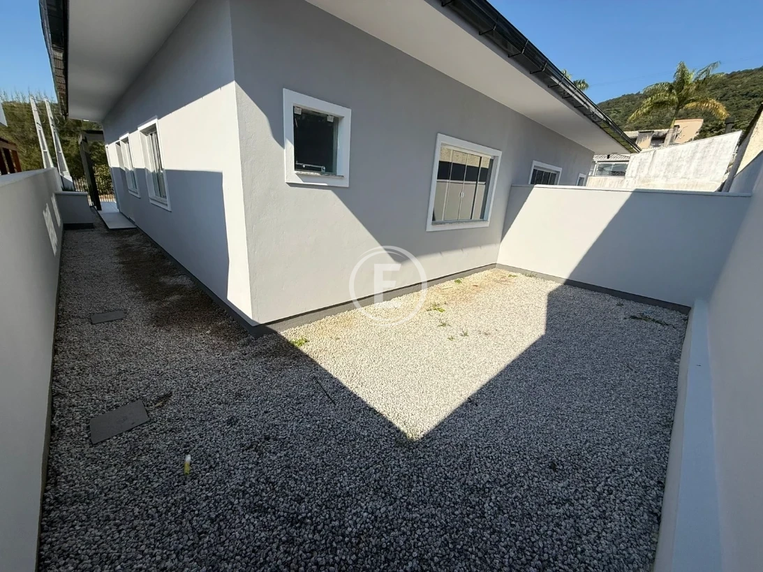 Casa Geminada em Fundos, Biguaçu. 3 quartos, 81m². Imagem 11 de 12