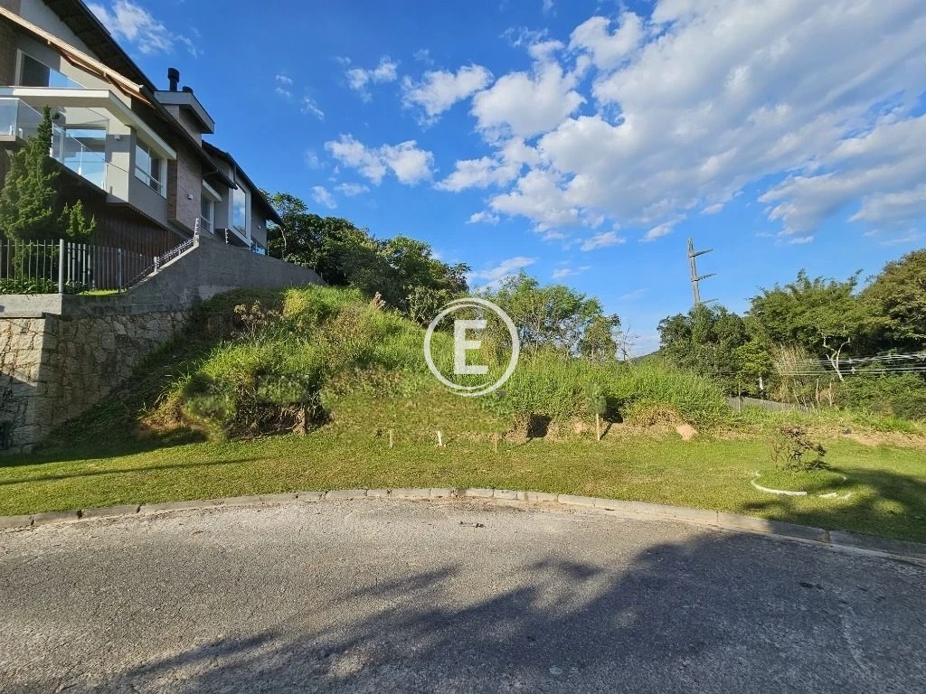Terreno em Pedra Branca, Palhoça. 0 quartos, 369m². Imagem 1 de 31