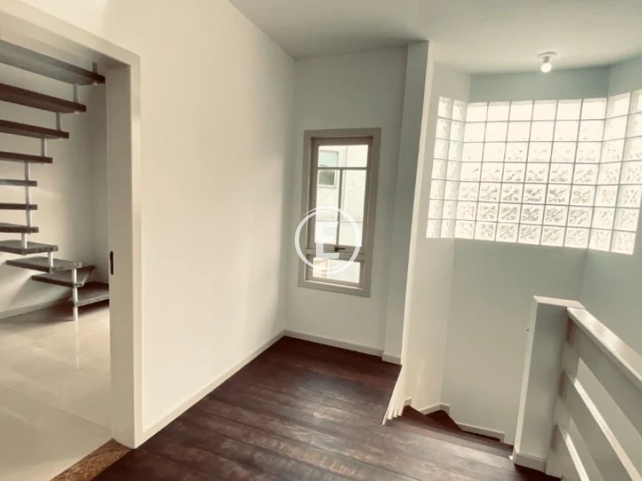 Casa em Pedra Branca, Palhoça. 4 quartos, 250m². Imagem 13 de 19