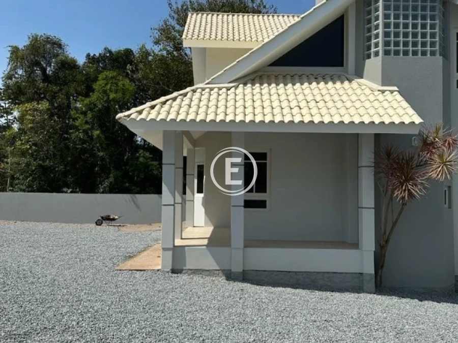 Casa em Pedra Branca, Palhoça. 4 quartos, 250m². Imagem 2 de 19