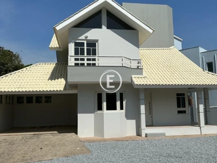 Casa em Pedra Branca, Palhoça. 4 quartos, 250m². Imagem 1 de 19