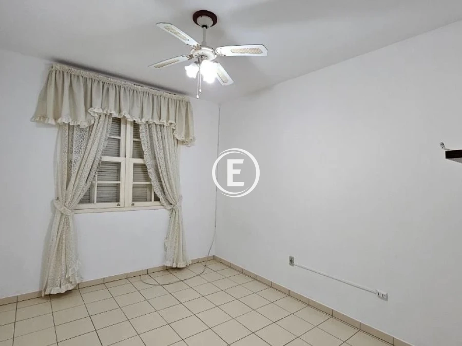 Casa em Ponta de Baixo, São José. 3 quartos, 193m². Imagem 12 de 27