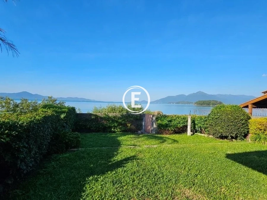 Casa em Ponta de Baixo, São José. 3 quartos, 193m². Imagem 22 de 27