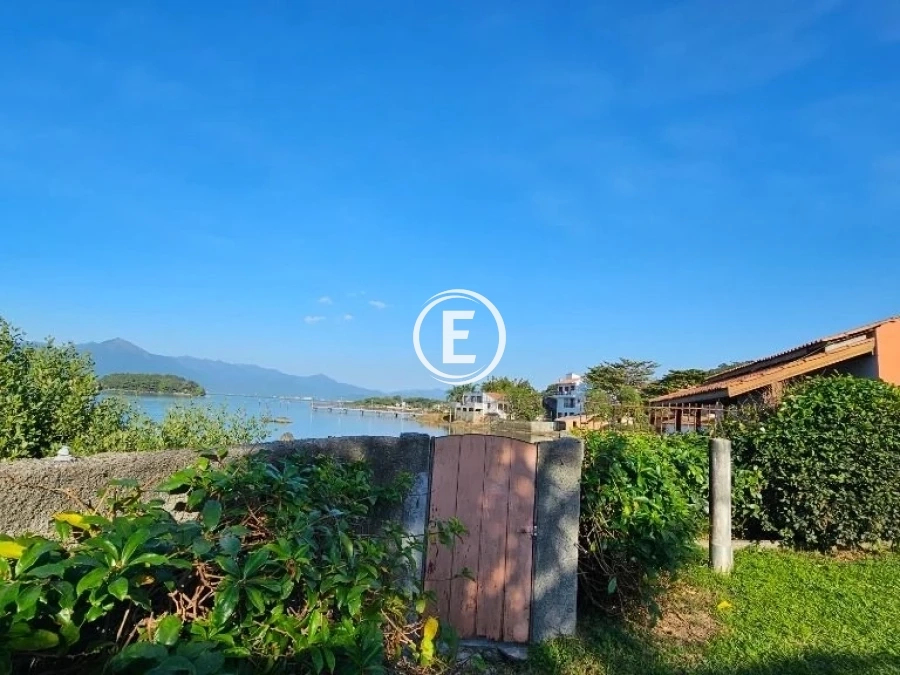 Casa em Ponta de Baixo, São José. 3 quartos, 193m². Imagem 23 de 27