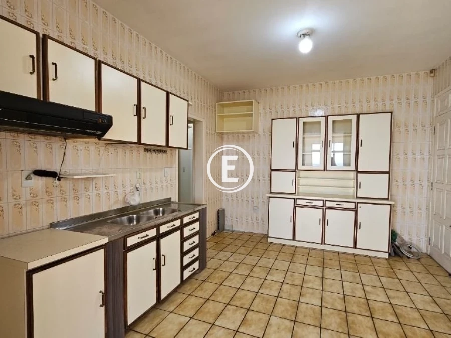 Casa em Ponta de Baixo, São José. 3 quartos, 193m². Imagem 6 de 27