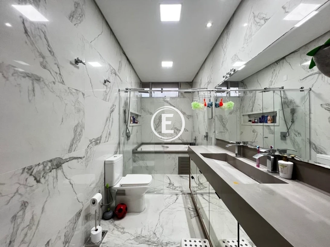 Casa em Pedra Branca, Palhoça. 3 quartos, 310m². Imagem 8 de 17