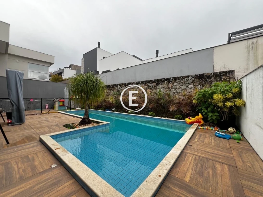 Casa em Pedra Branca, Palhoça. 3 quartos, 310m². Imagem 16 de 17