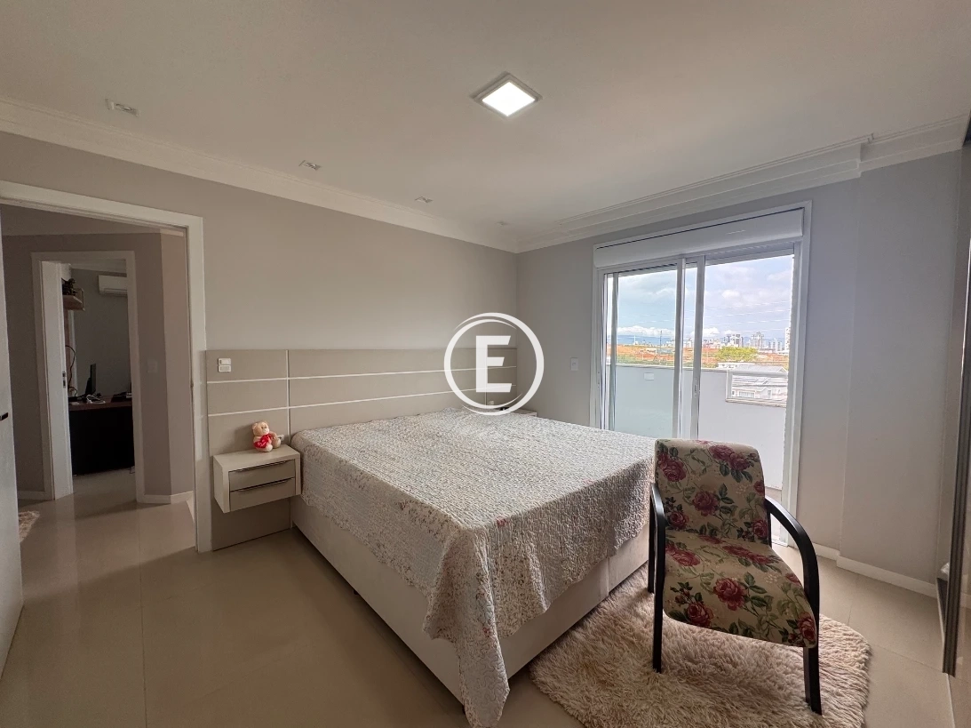 Casa em Pedra Branca, Palhoça. 4 quartos, 330m². Imagem 6 de 22