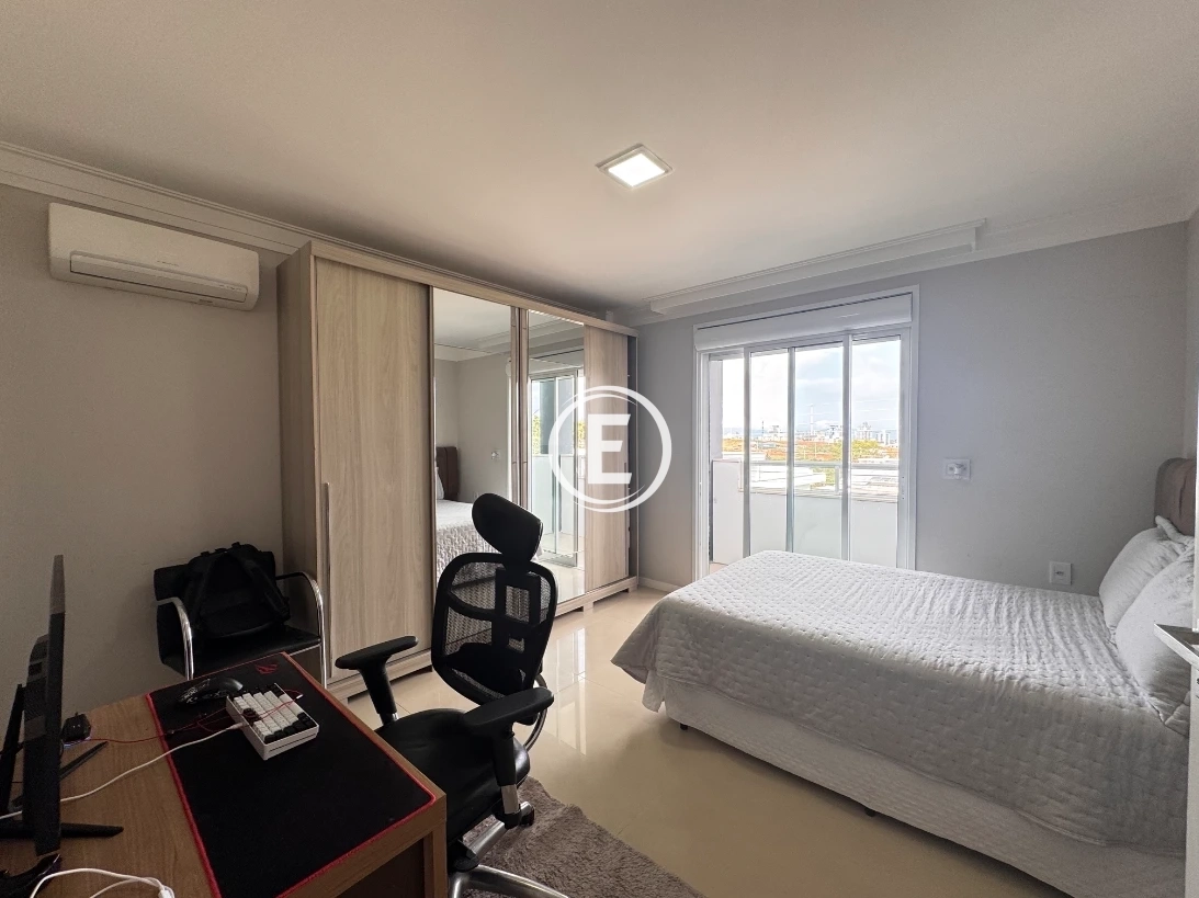 Casa em Pedra Branca, Palhoça. 4 quartos, 330m². Imagem 9 de 22