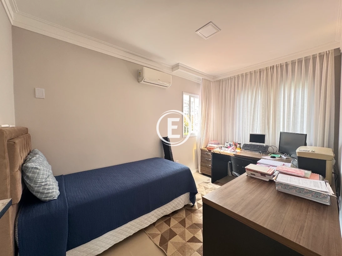 Casa em Pedra Branca, Palhoça. 4 quartos, 330m². Imagem 11 de 22