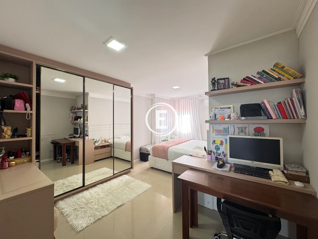 Casa em Pedra Branca, Palhoça. 4 quartos, 330m². Imagem 12 de 22