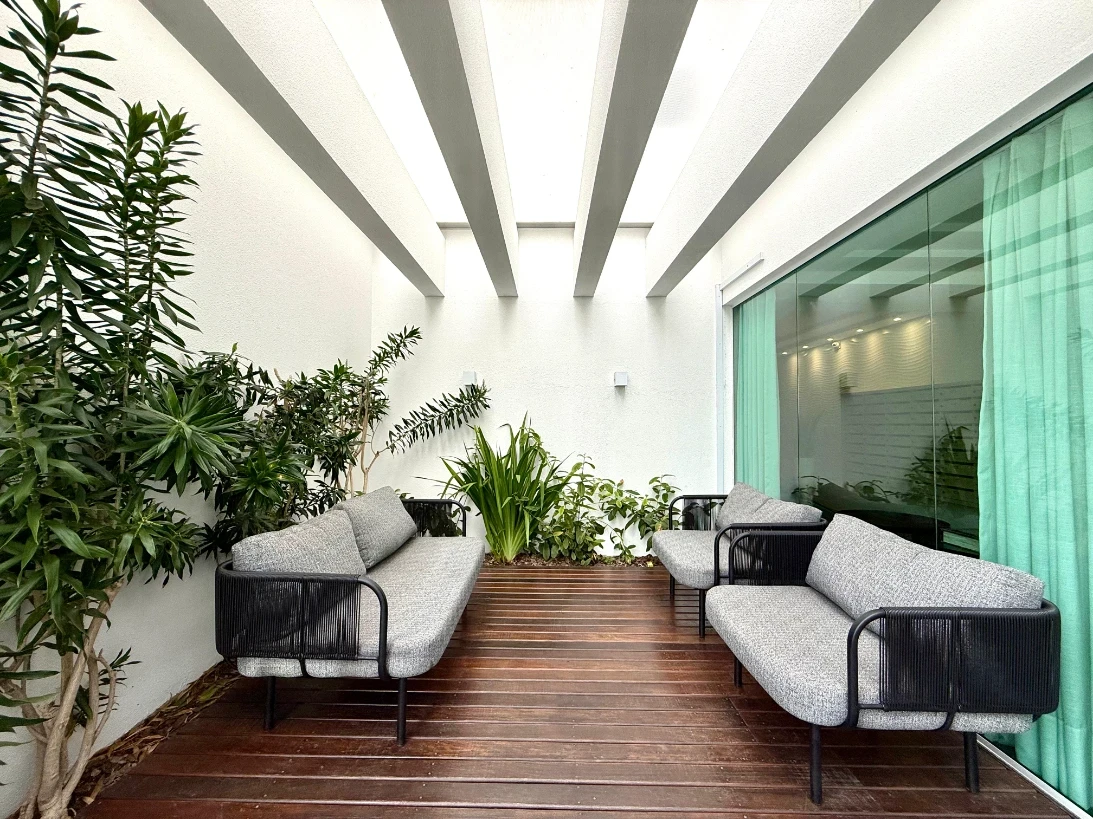 Apartamento em Roçado, São José. 2 quartos, 67m². Imagem 2 de 16