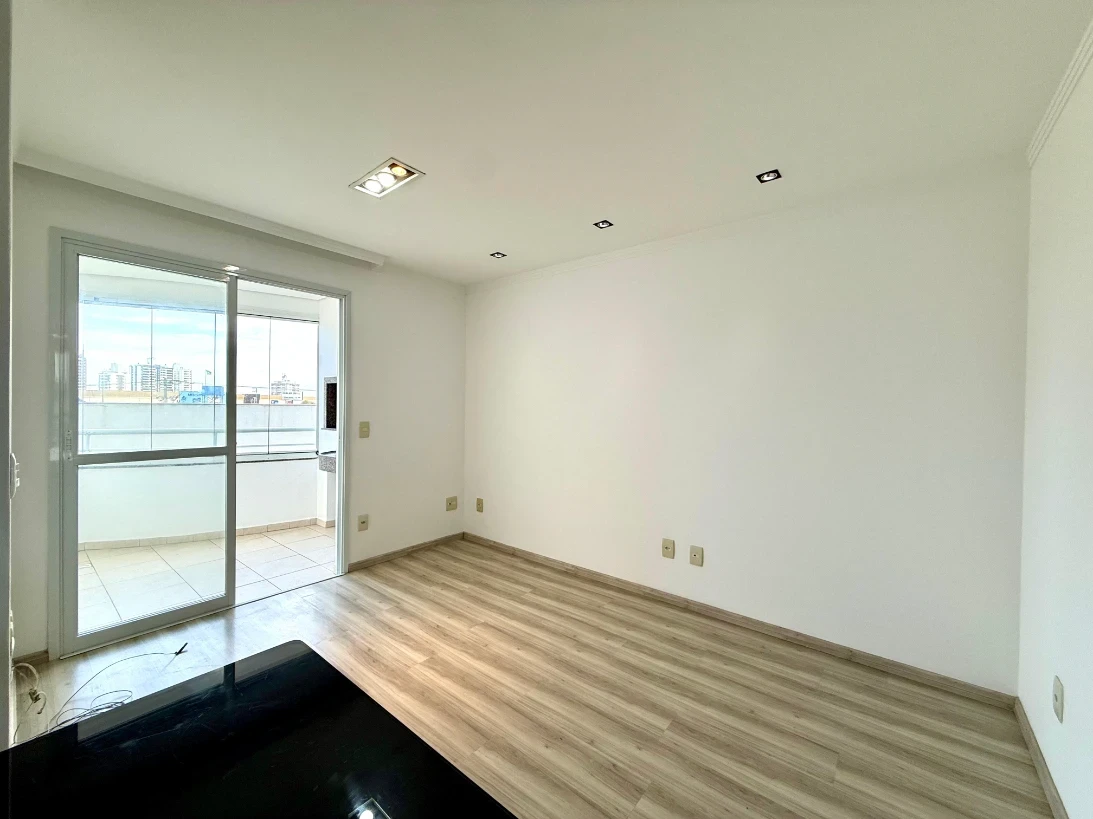 Apartamento em Roçado, São José. 2 quartos, 67m². Imagem 7 de 16