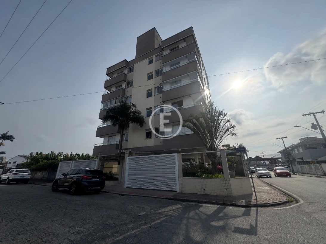 Apartamento em centro, palhoca. 3 quartos, 190m². Imagem 1 de 14