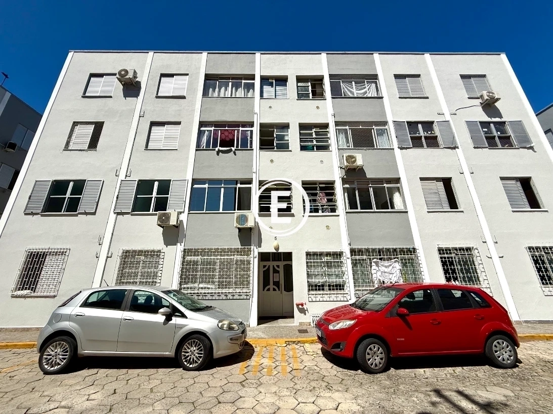 Apartamento em Abraão, Florianópolis. 3 quartos, 67m². Imagem 2 de 19
