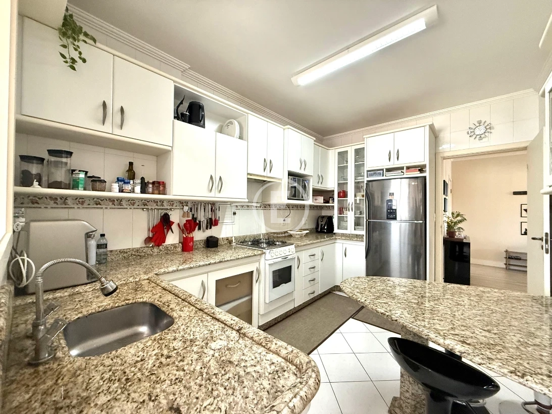 Apartamento em Canto, Florianópolis. 3 quartos, 114m². Imagem 5 de 15