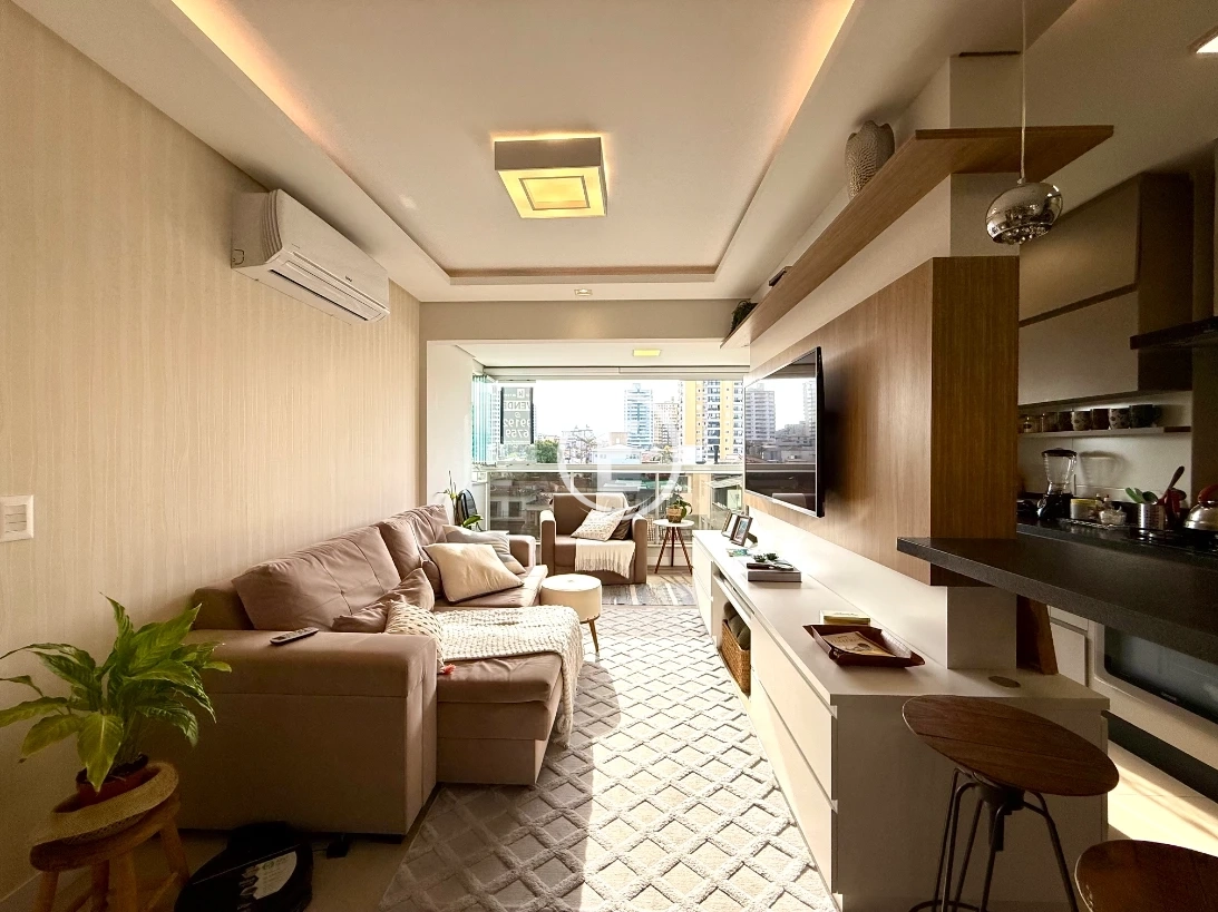 Apartamento em Barreiros, São José. 2 quartos, 71m². Imagem 1 de 24