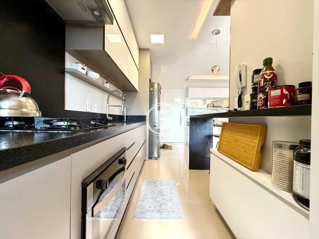 Apartamento em Barreiros, São José. 2 quartos, 71m². Imagem 6 de 24