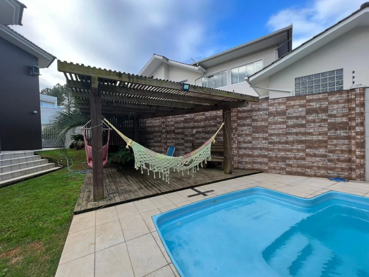 Casa em Pedra Branca, Palhoça. 4 quartos, 317m². Imagem 9 de 17