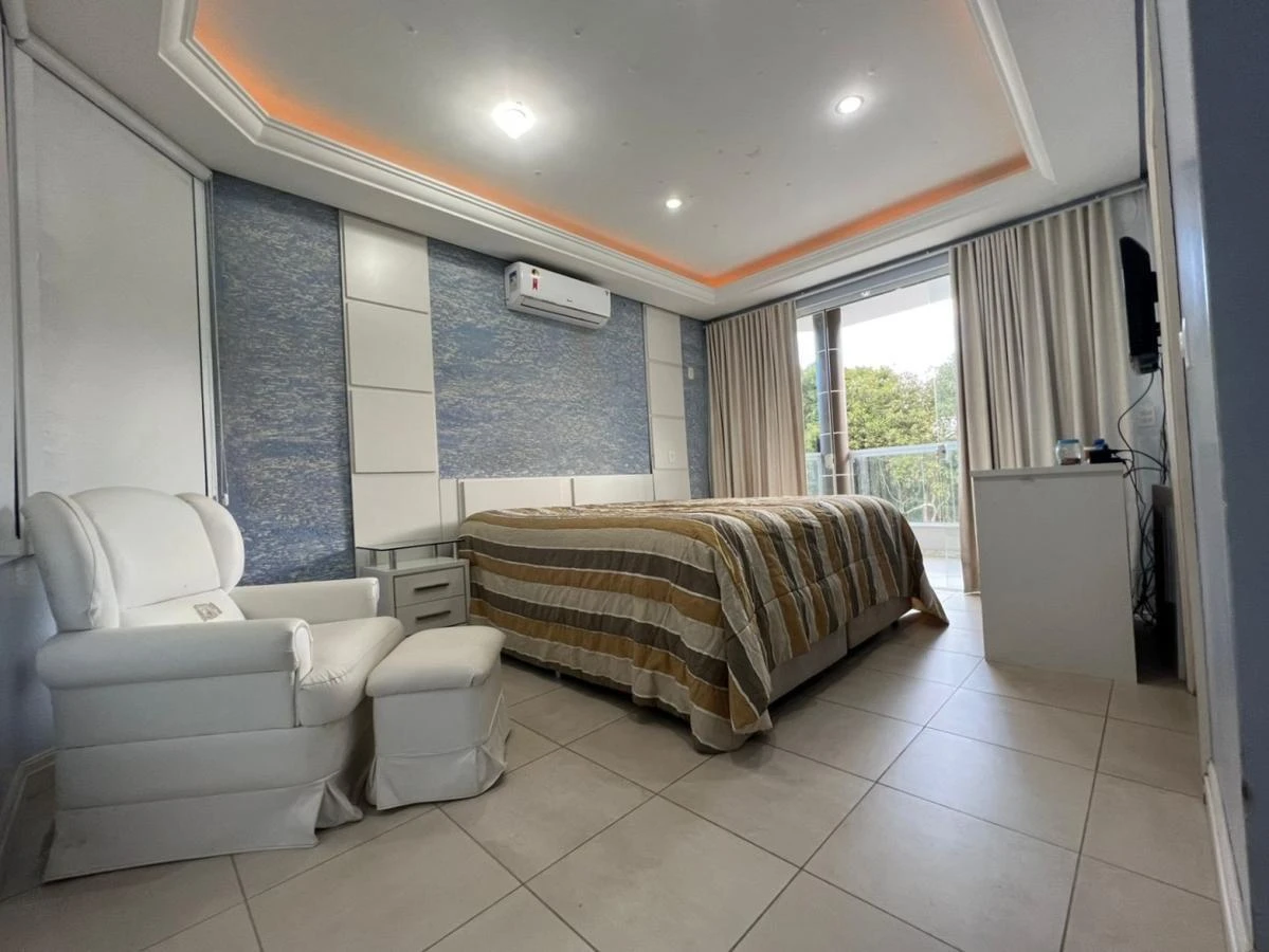 Casa em Pedra Branca, Palhoça. 4 quartos, 317m². Imagem 11 de 17