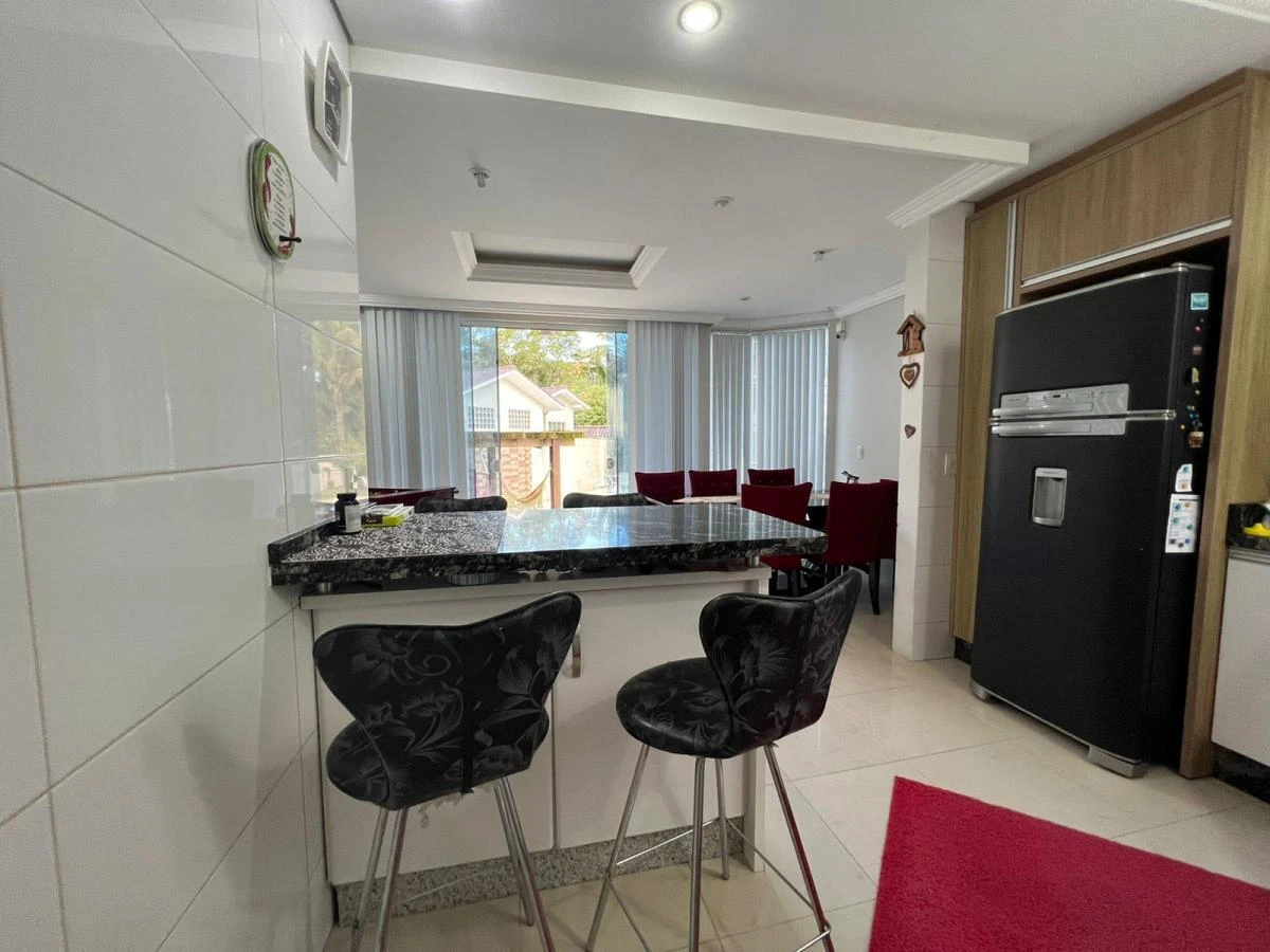 Casa em Pedra Branca, Palhoça. 4 quartos, 317m². Imagem 15 de 17