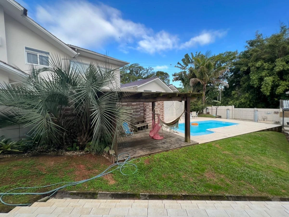 Casa em Pedra Branca, Palhoça. 4 quartos, 317m². Imagem 7 de 17