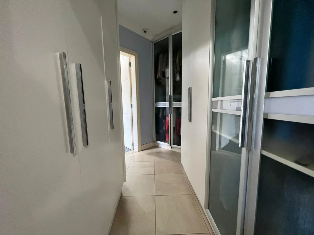 Casa em Pedra Branca, Palhoça. 4 quartos, 317m². Imagem 8 de 17