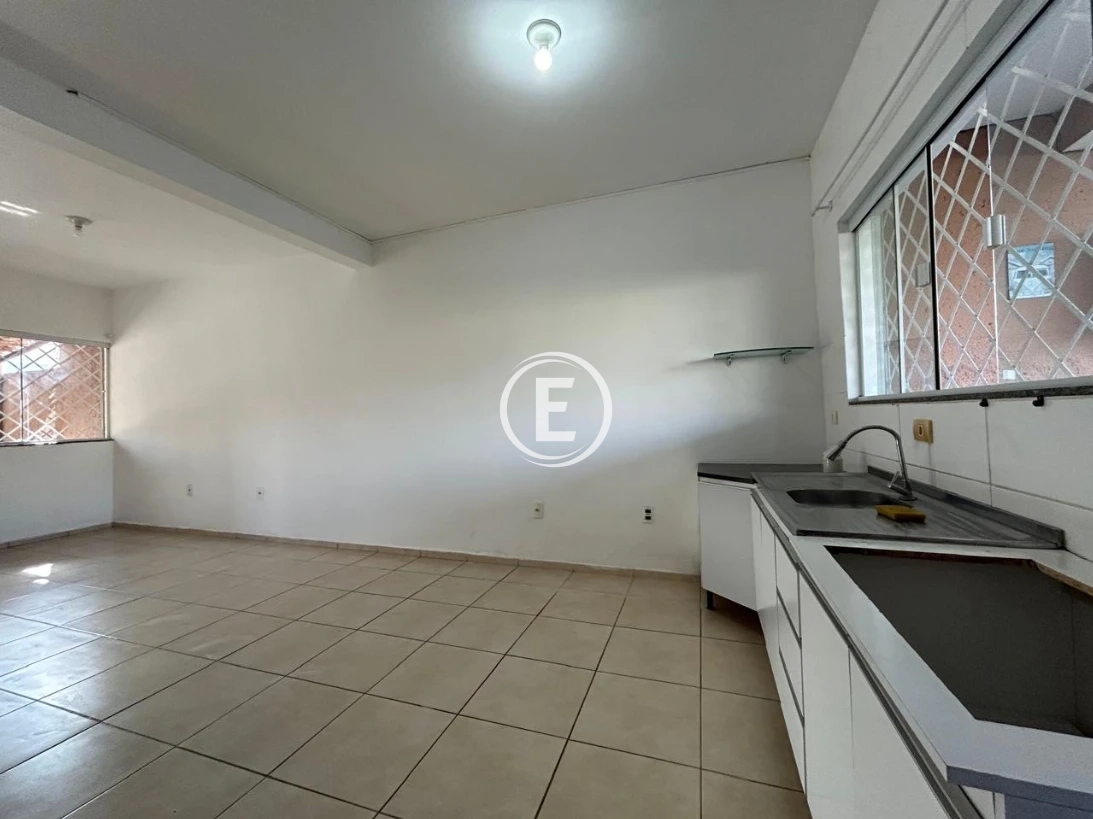 Sobrado Geminado em Potecas, São José. 2 quartos, 67m². Imagem 4 de 10