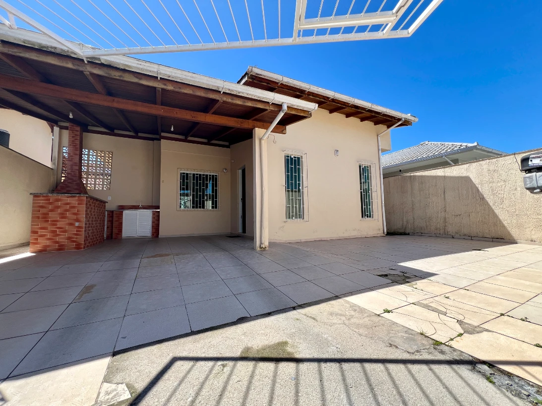 Casa em Forquilhas, São José. 2 quartos, 69m². Imagem 1 de 17