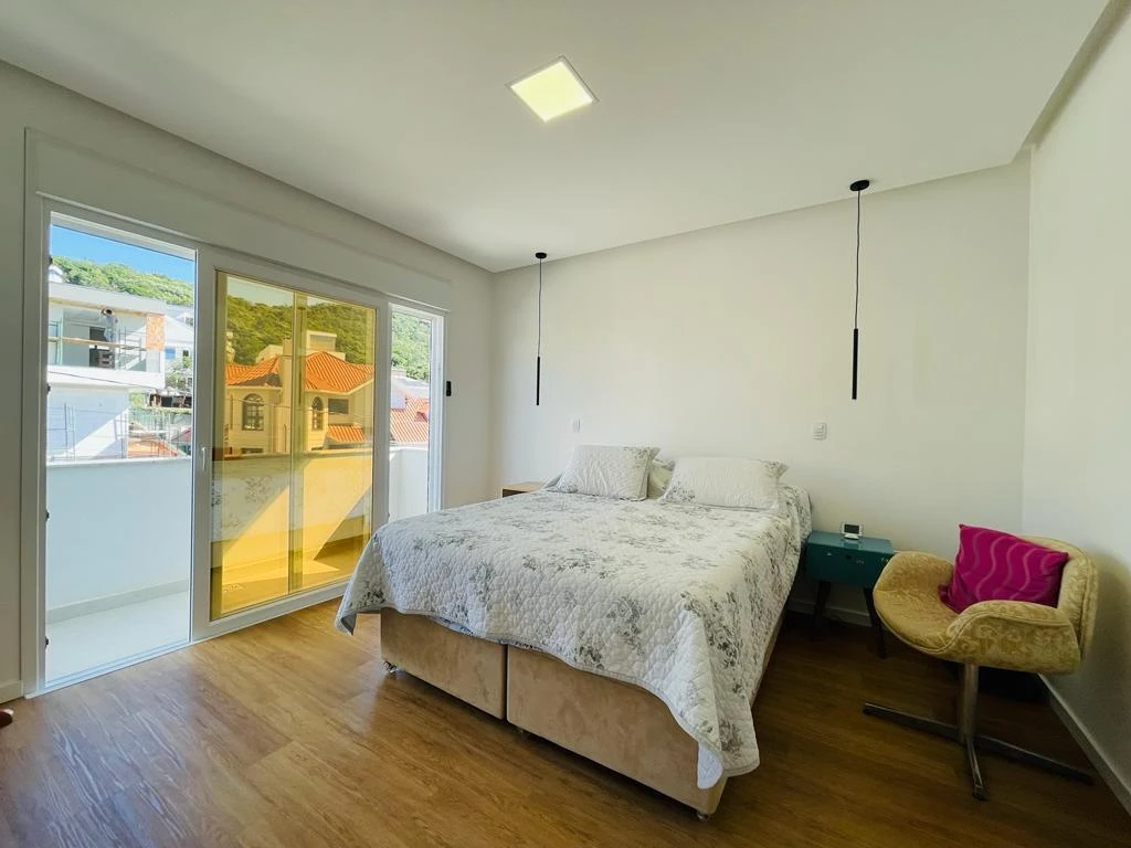 Casa em Pedra Branca, Palhoça. 4 quartos, 275m². Imagem 10 de 21