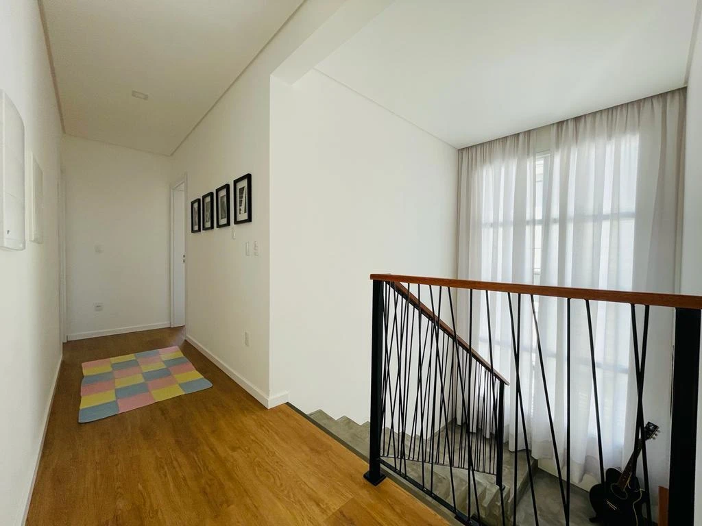 Casa em Pedra Branca, Palhoça. 4 quartos, 275m². Imagem 8 de 21