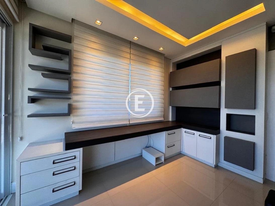 Casa em Pedra Branca, Palhoça. 4 quartos, 373m². Imagem 9 de 26