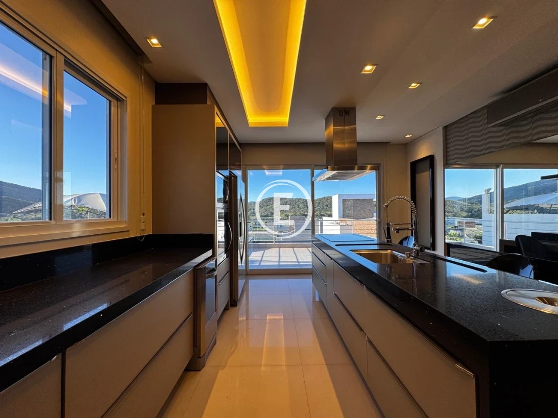 Casa em Pedra Branca, Palhoça. 4 quartos, 373m². Imagem 6 de 26