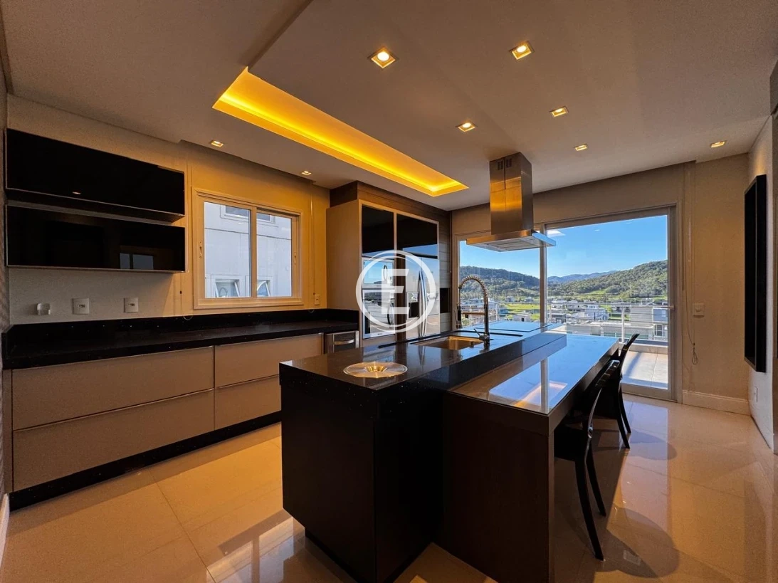 Casa em Pedra Branca, Palhoça. 4 quartos, 373m². Imagem 7 de 26