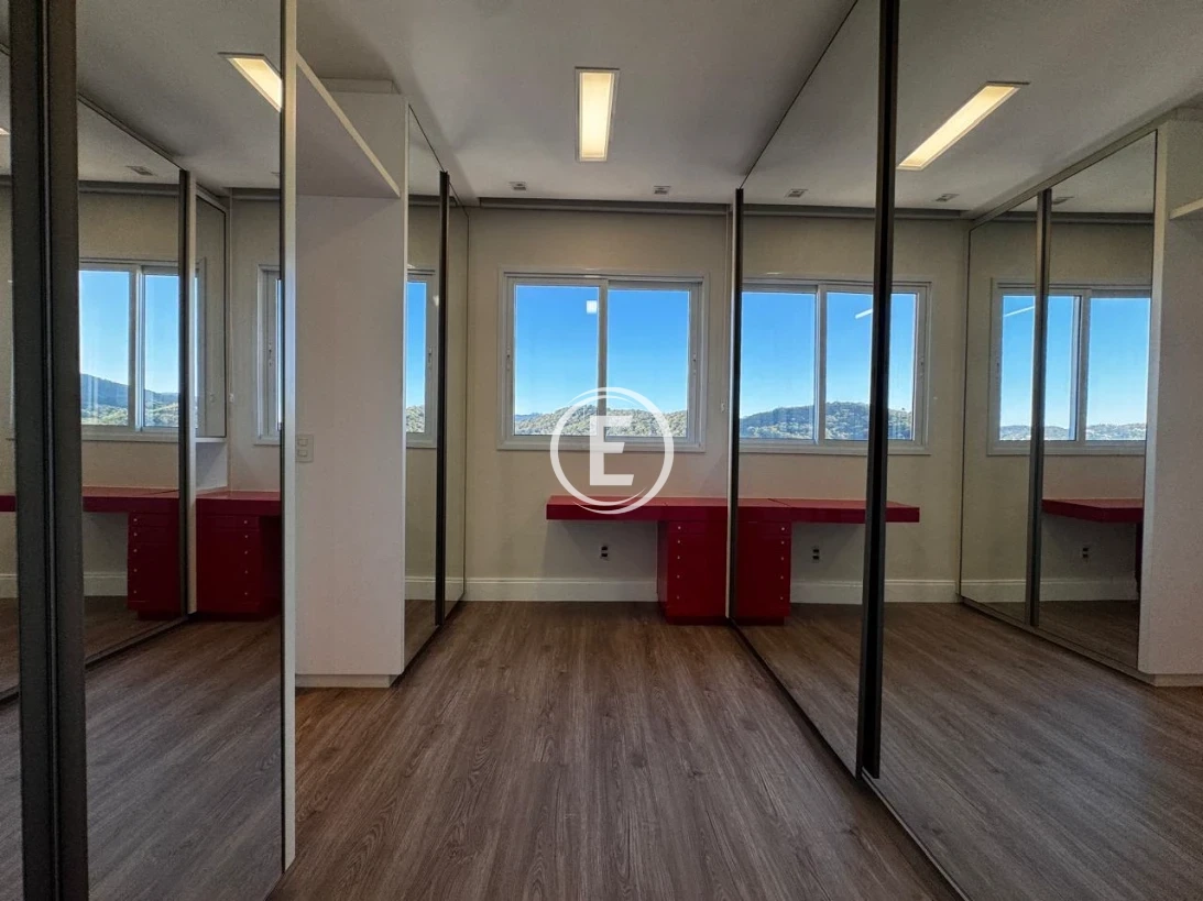 Casa em Pedra Branca, Palhoça. 4 quartos, 373m². Imagem 20 de 26