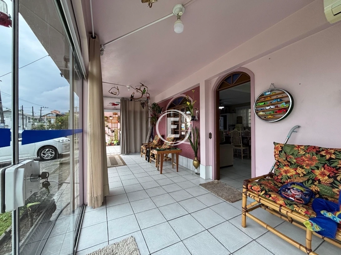 Casa em Passa Vinte, Palhoça. 4 quartos, 181m². Imagem 3 de 27