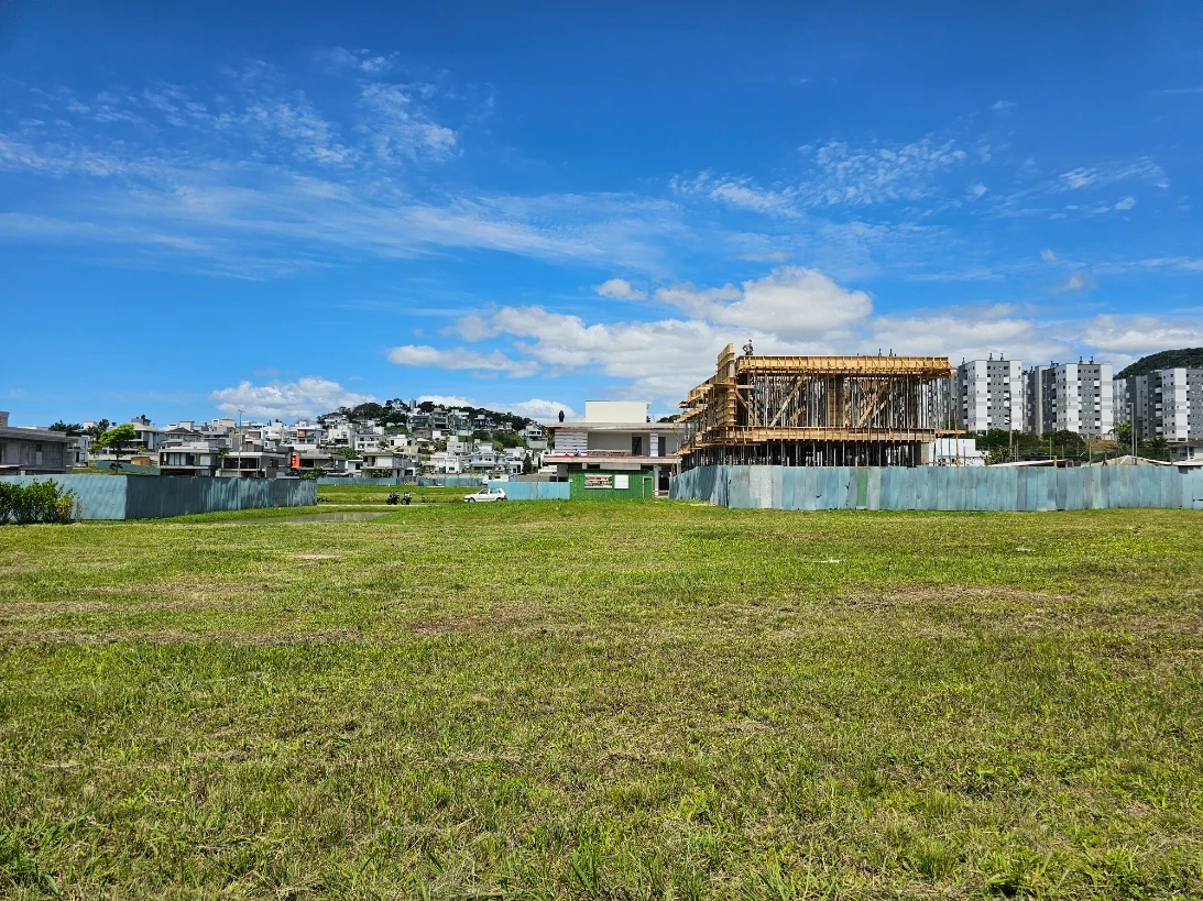 Terreno em Pedra Branca, Palhoça. 0 quartos, 0m². Imagem 9 de 28