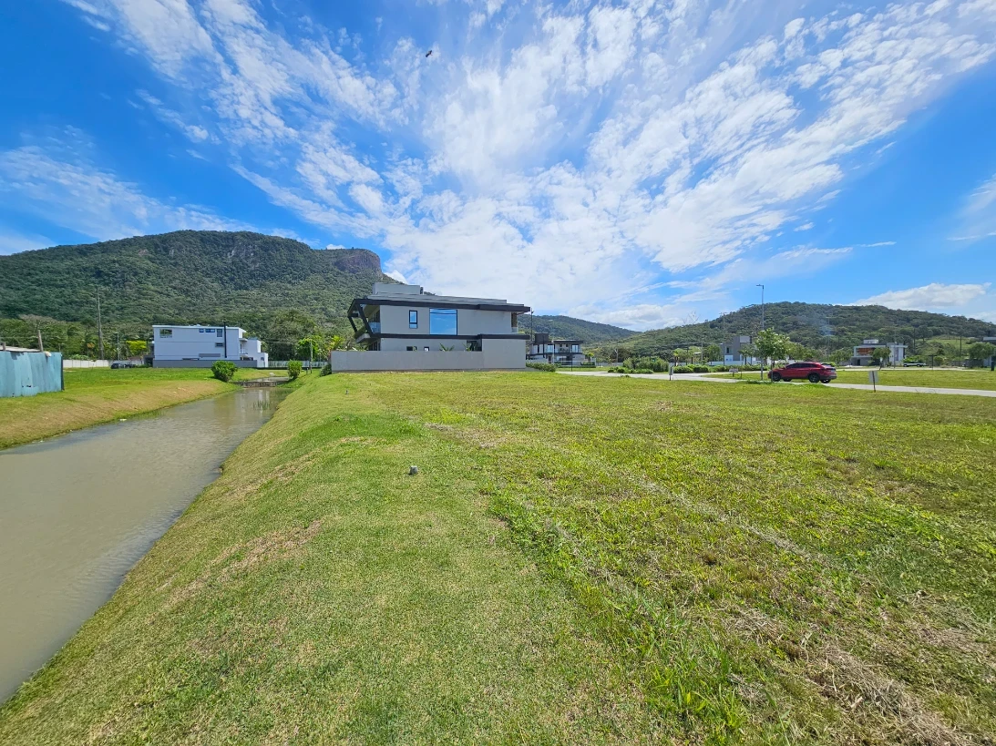 Terreno em Pedra Branca, Palhoça. 0 quartos, 0m². Imagem 21 de 28