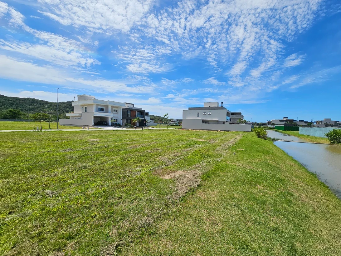 Terreno em Pedra Branca, Palhoça. 0 quartos, 0m². Imagem 24 de 28