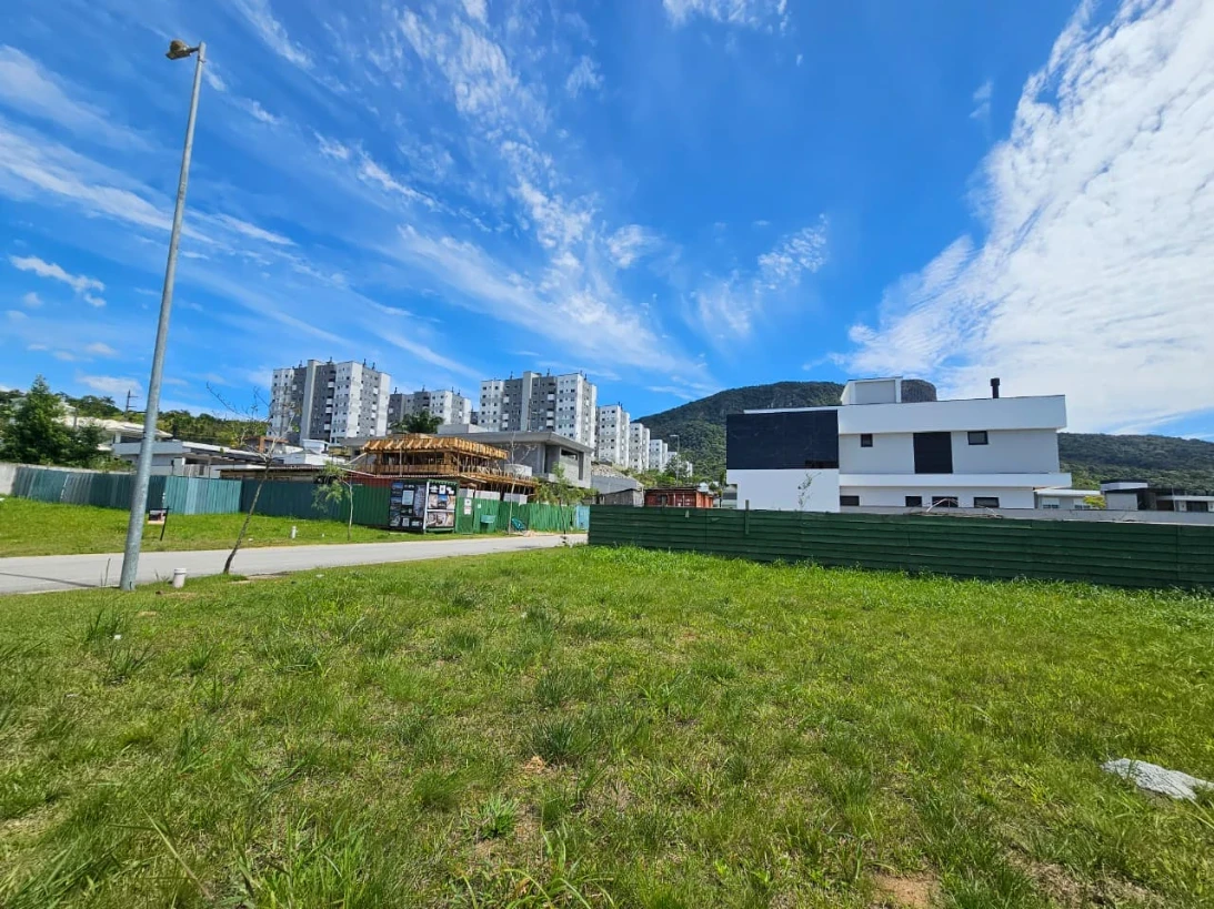 Terreno em Pedra Branca, Palhoça. 0 quartos, 0m². Imagem 8 de 28