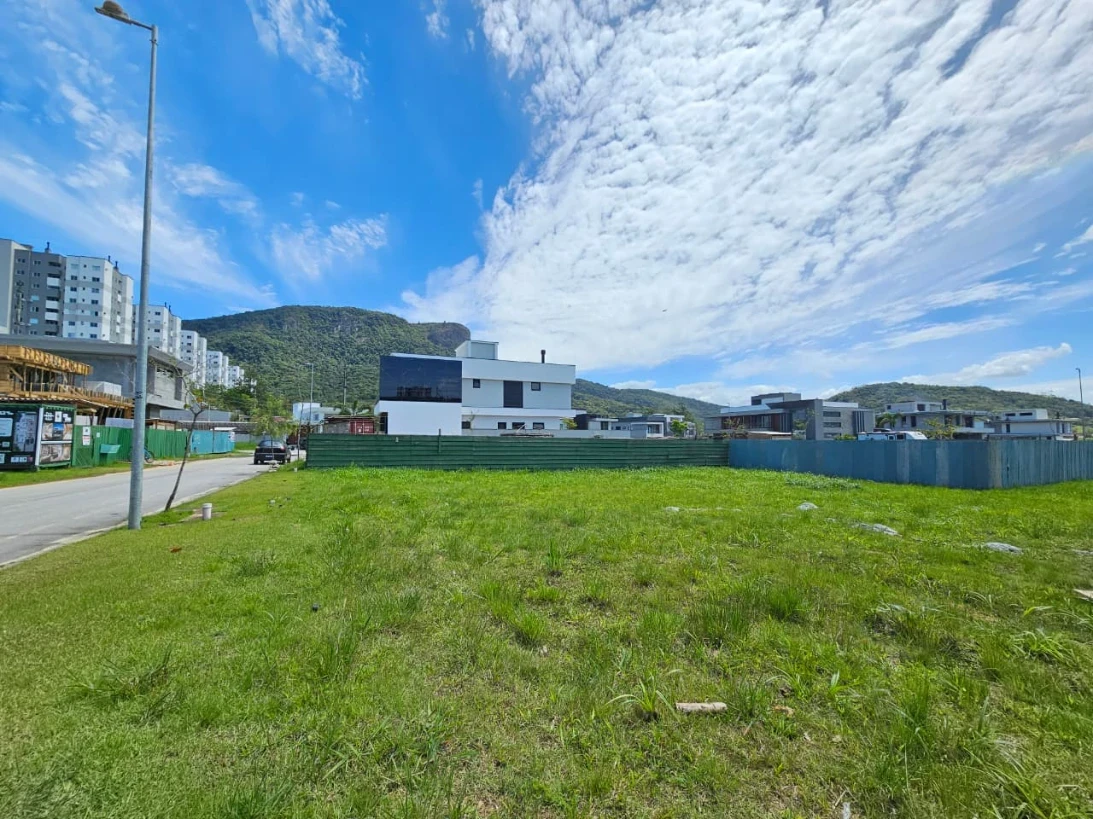 Terreno em Pedra Branca, Palhoça. 0 quartos, 0m². Imagem 14 de 28