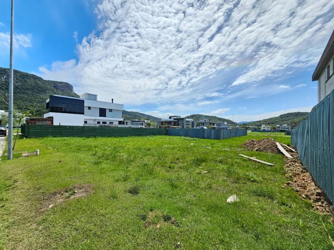 Terreno em Pedra Branca, Palhoça. 0 quartos, 0m². Imagem 17 de 28
