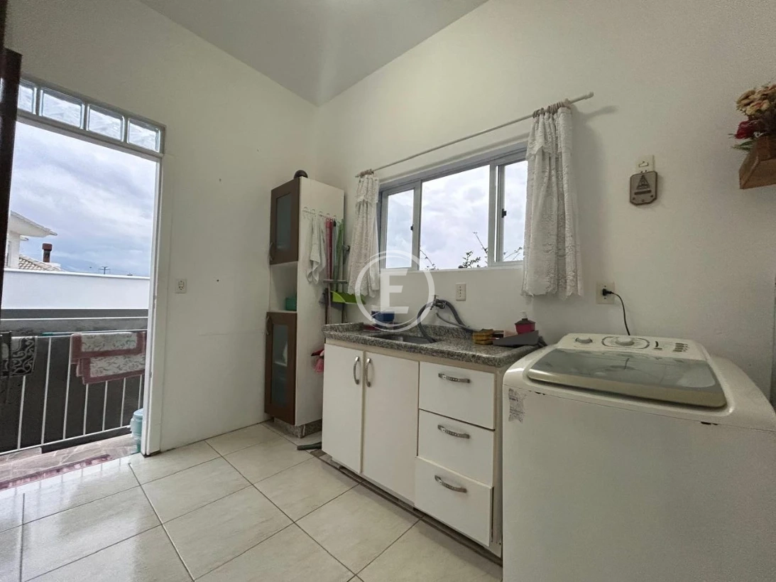 Casa em Pedra Branca, Palhoça. 3 quartos, 153m². Imagem 5 de 16