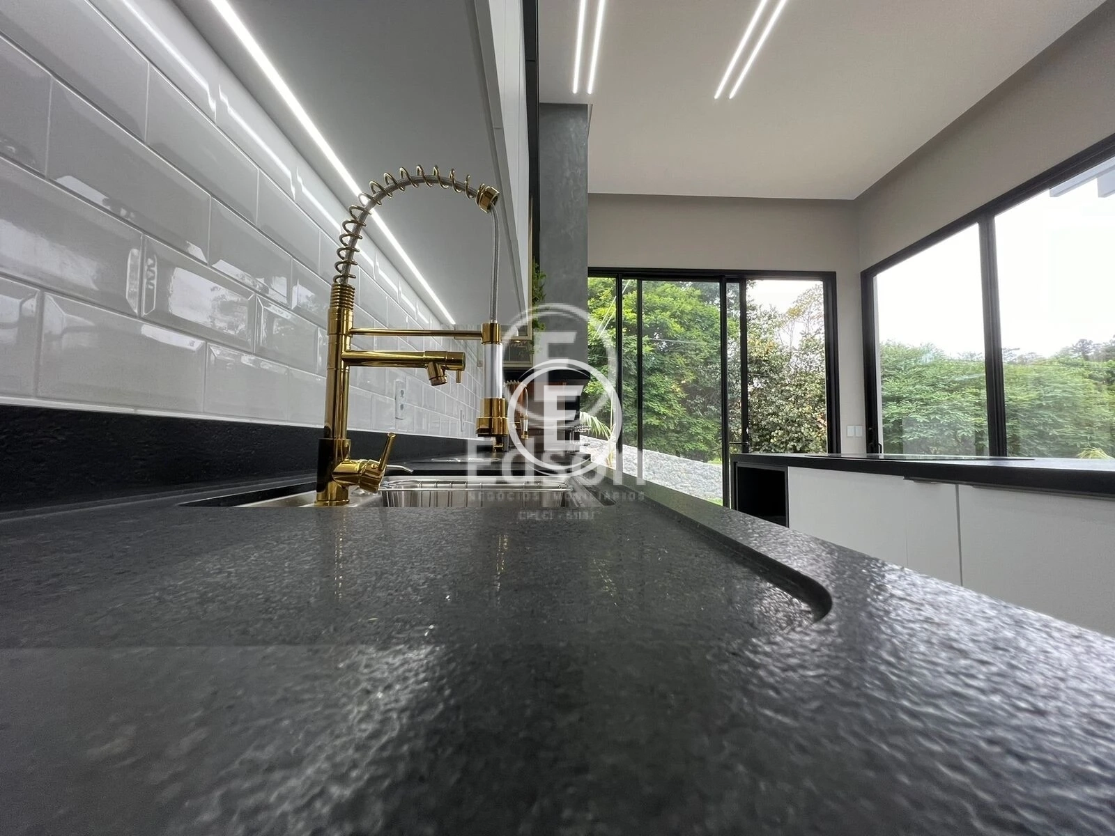 Casa em Pedra Branca, Palhoça. 3 quartos, 235m². Imagem 4 de 13