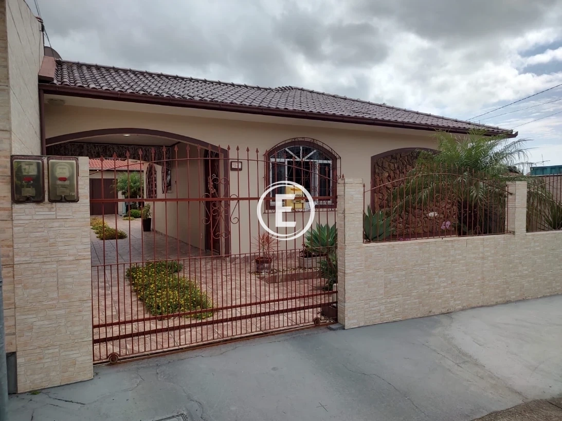 Casa em Bom Viver, Biguaçu. 3 quartos, 180m². Imagem 1 de 10