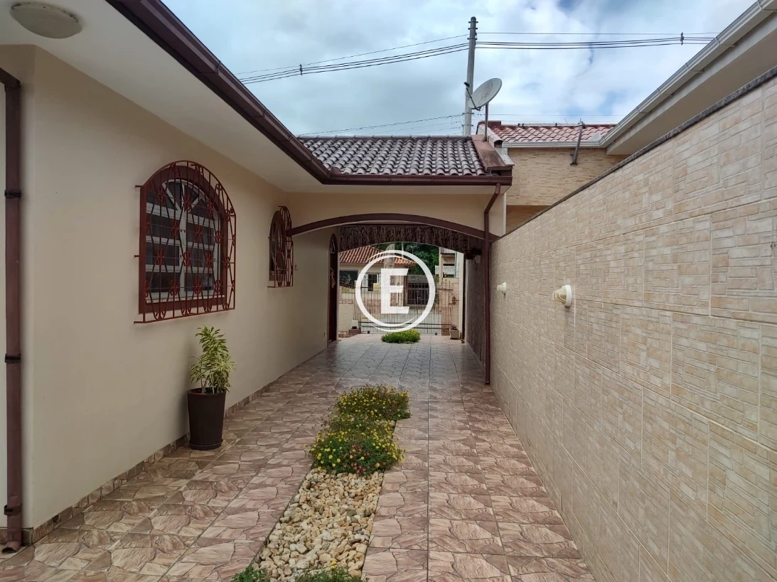 Casa em Bom Viver, Biguaçu. 3 quartos, 180m². Imagem 7 de 10