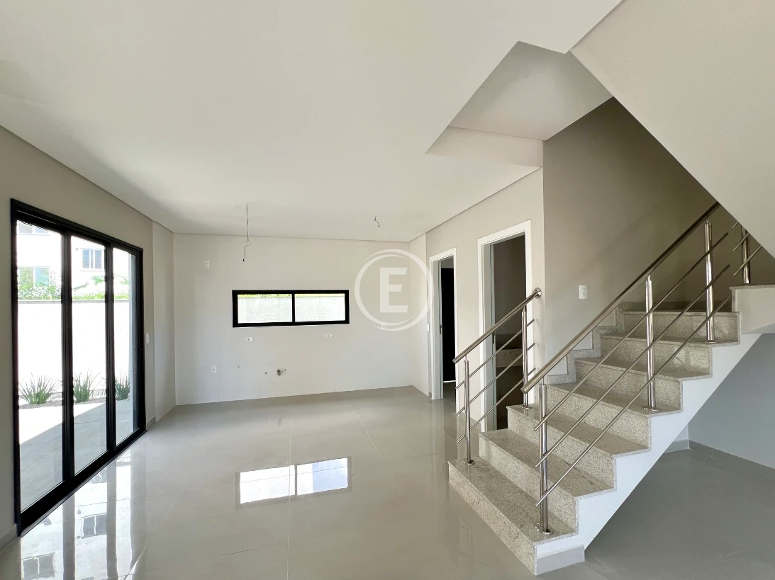 Sobrado Geminado em Areias, São José. 3 quartos, 108m². Imagem 3 de 12